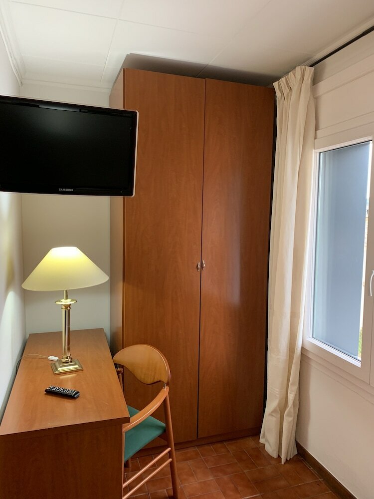 Hostal Roma