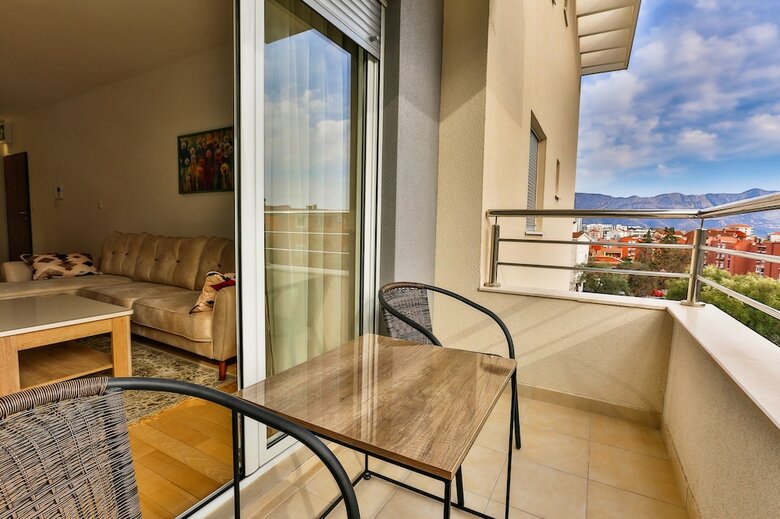 Lotus Alba Apartments