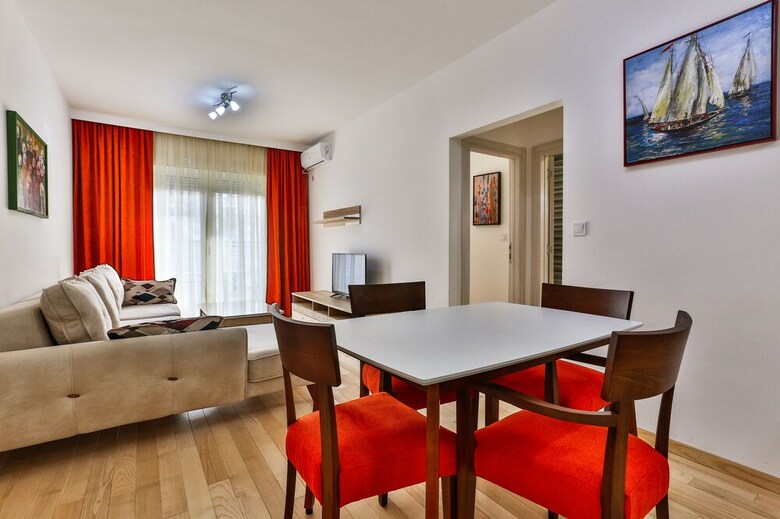 Lotus Alba Apartments