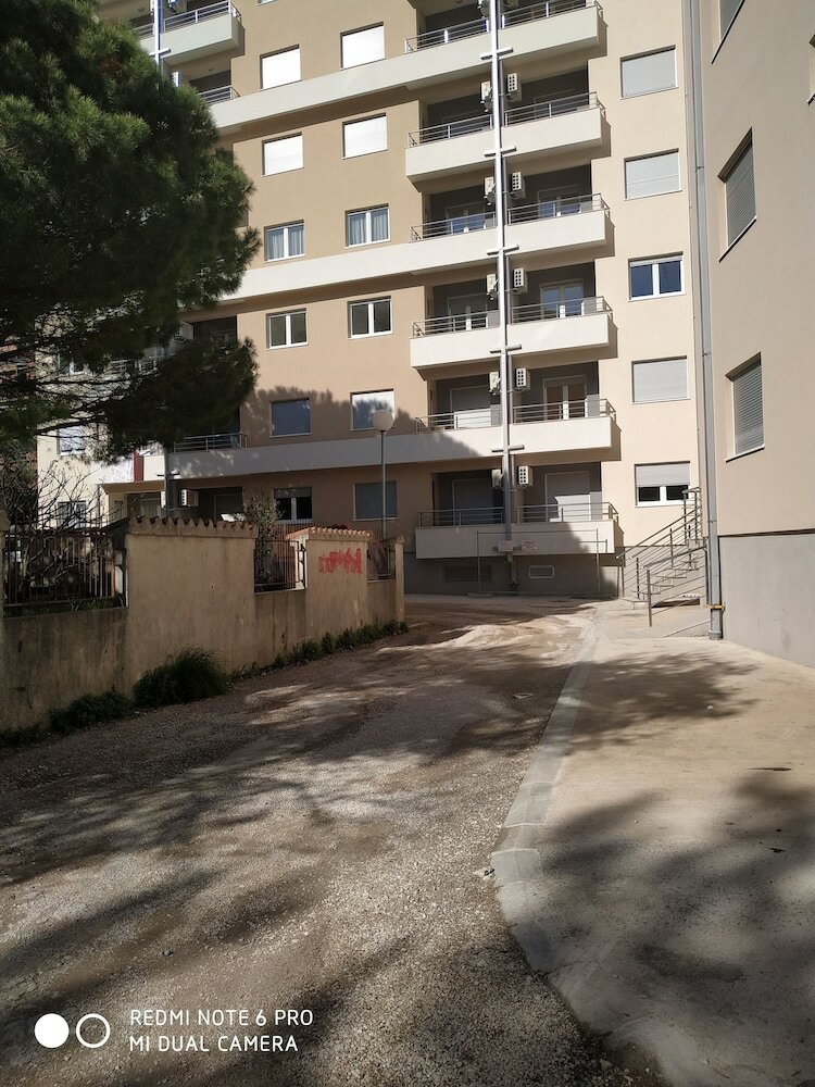 Lotus Alba Apartments