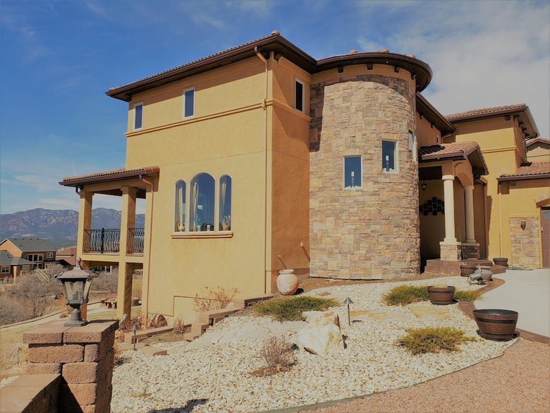 Bed & Breakfast Chateau Du Pikes Peak, A Tuscany Retreat