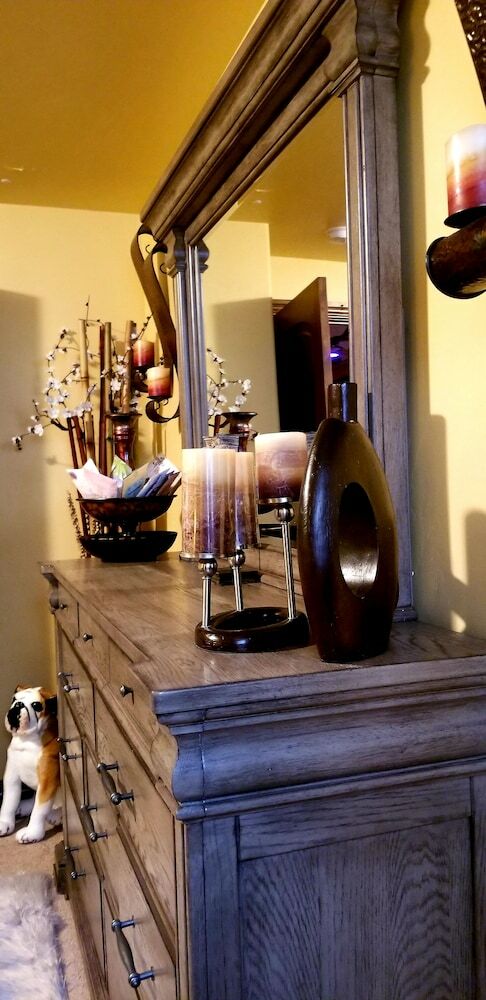 Bed & Breakfast Chateau Du Pikes Peak, A Tuscany Retreat