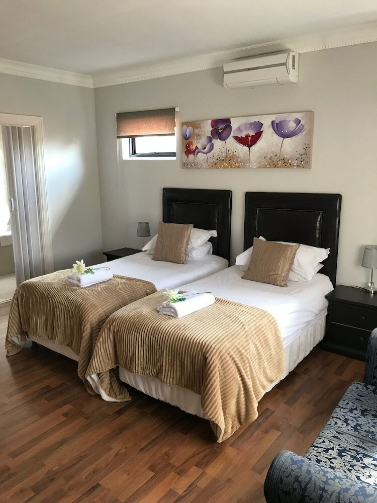 Hotel Albatross Guest House