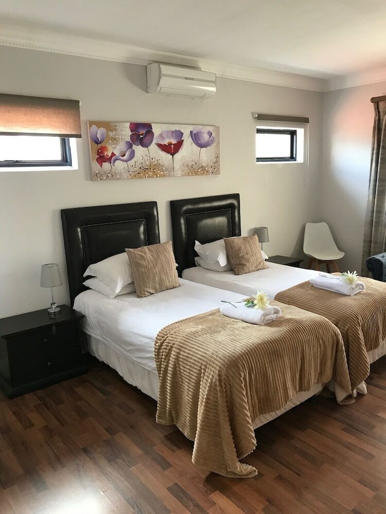 Hotel Albatross Guest House
