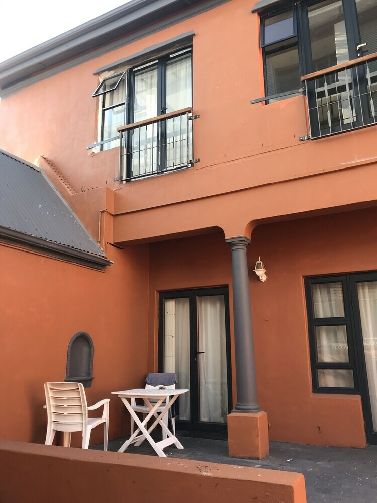 Hotel Albatross Guest House