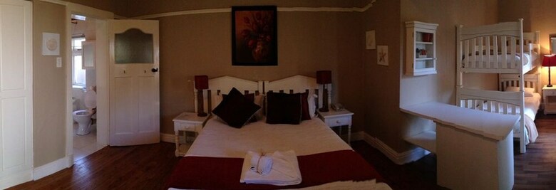 Hotel Albatross Guest House