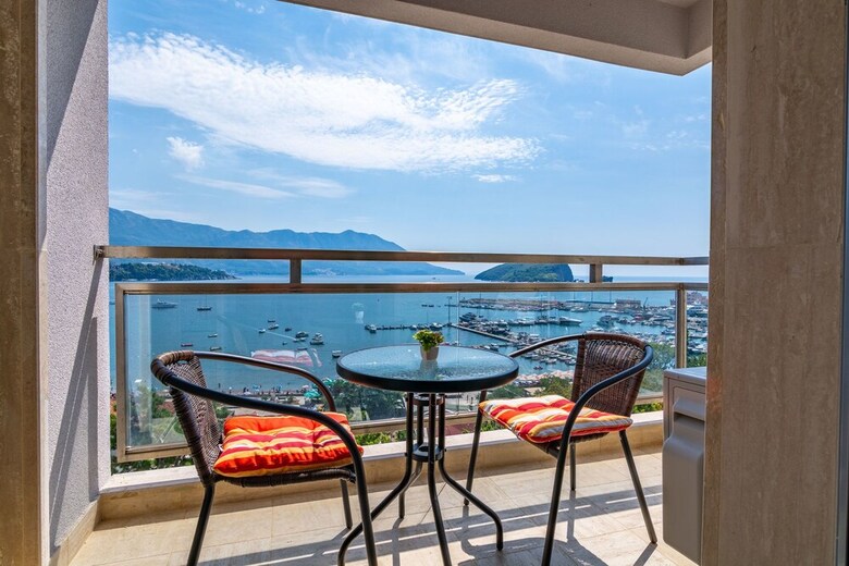 Apartamentos Stay In Budva 1