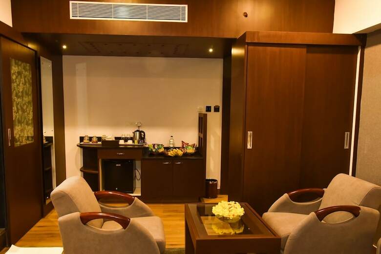 Silver Oak Hotel Mysuru