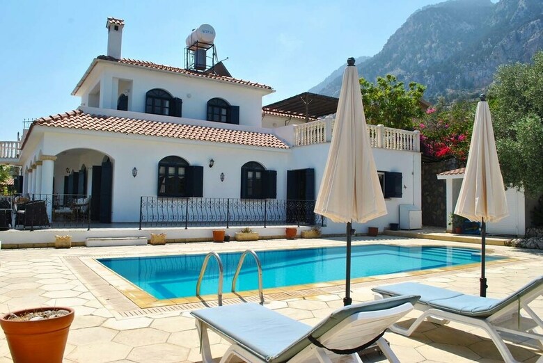 Villa Layla By Amy Villas