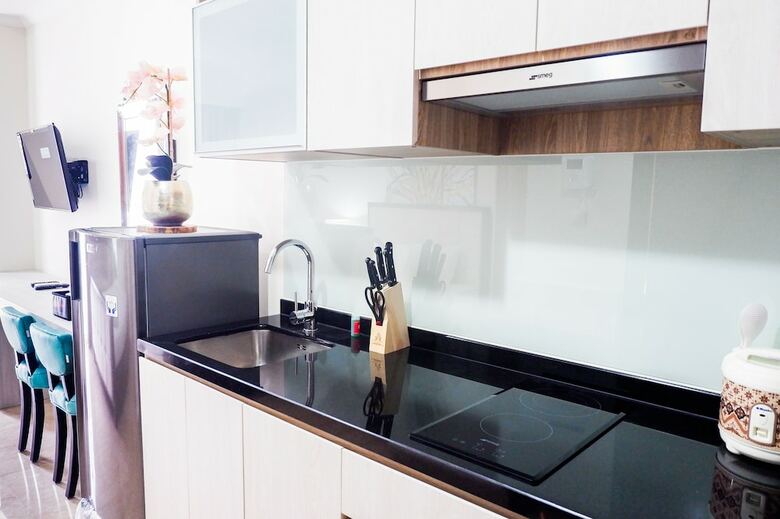 Classic Square Studio At Menteng Park Apartment