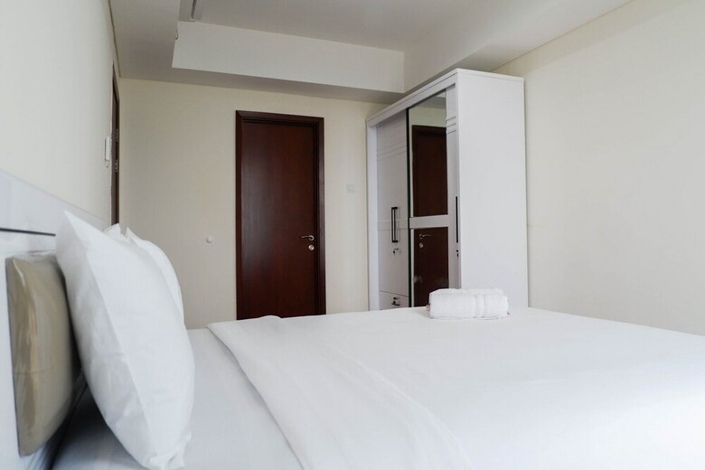 Deluxe 2br Apartment At Grand Sungkono Lagoon