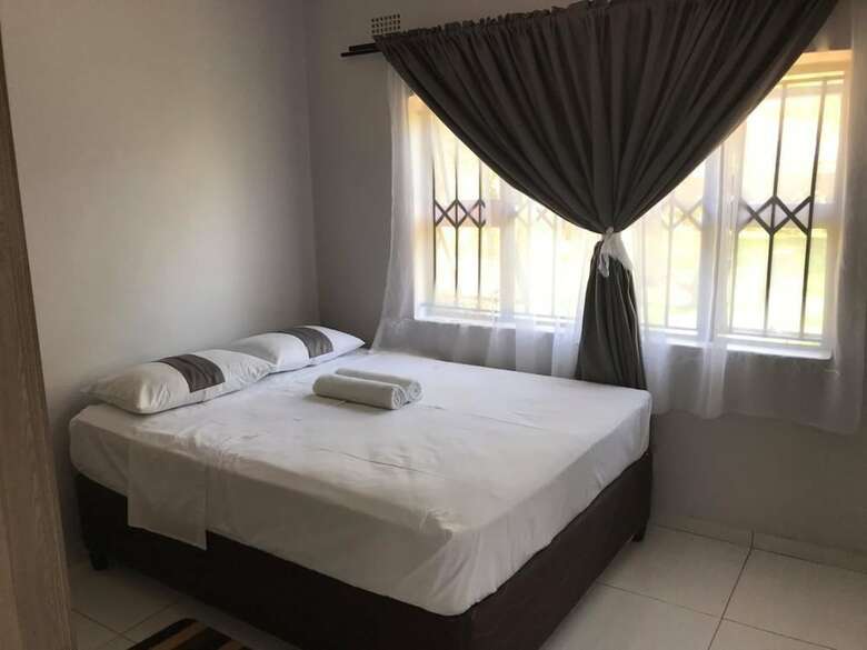 Khayalethu Holiday Home