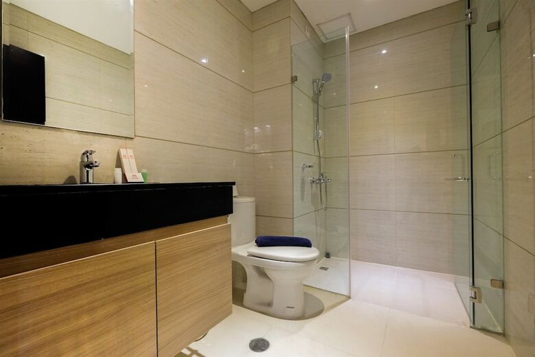1br For 3 Pax At Brooklyn Alam Sutera Apartment
