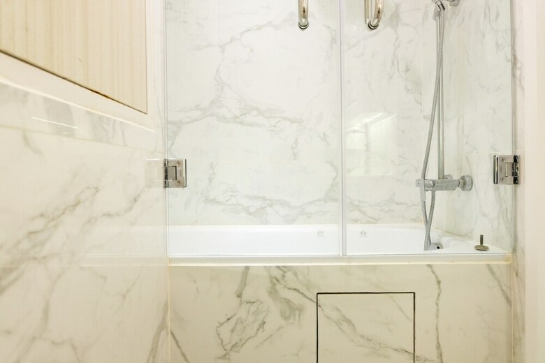 Luxurious 2br Apartment @grand Kamala Lagoon