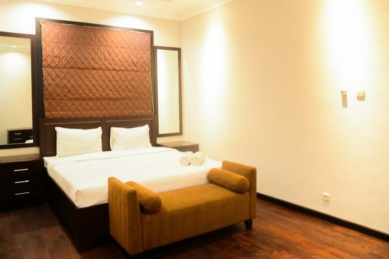 Awesome 3br Bellezza Permata Hijau Apartment Near Senayan