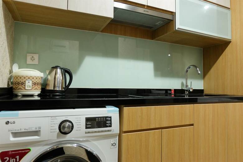 Modern Chic Studio Menteng Park Apartment