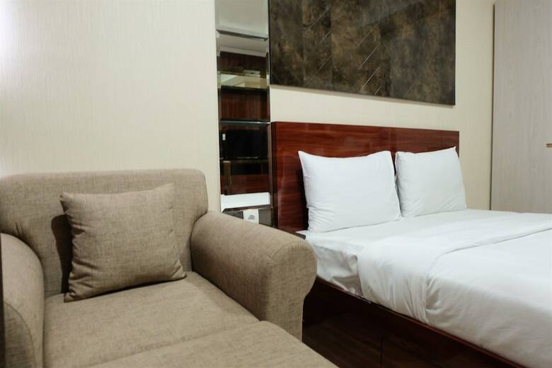 Modern Chic Studio Menteng Park Apartment