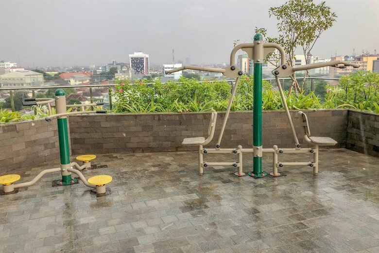 2br Deluxe And Modern Menteng Park Apartment