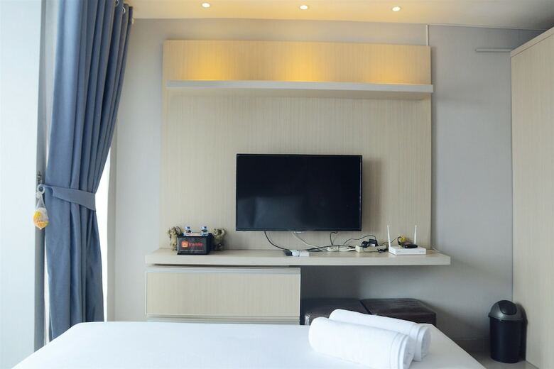 Strategic Studio Apartment The Oasis Near Bekasi
