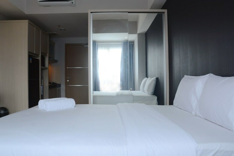 Strategic Studio Apartment The Oasis Near Bekasi