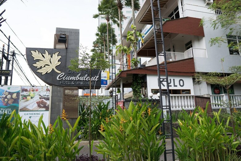2br Galeri Ciumbuleuit Apartment With Private Bathtub