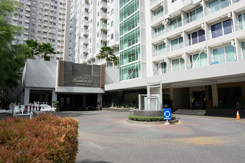 2br Galeri Ciumbuleuit Apartment With Private Bathtub