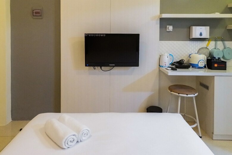 Cozy Studio Apartment At Educity Pakuwon