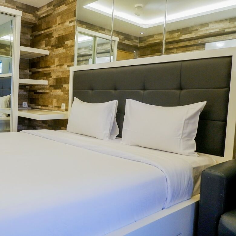 Minimalist Comfy Studio Apartment At Educity Pakuwon