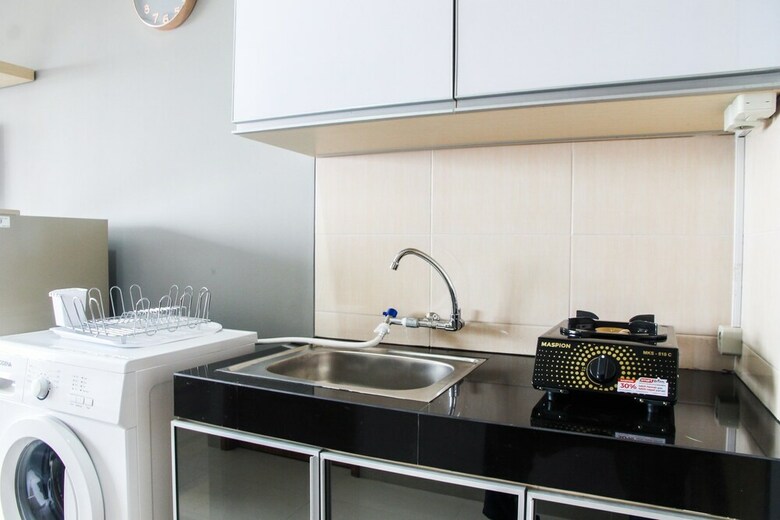 Modern And Cozy Studio Room @ Oasis Apartment