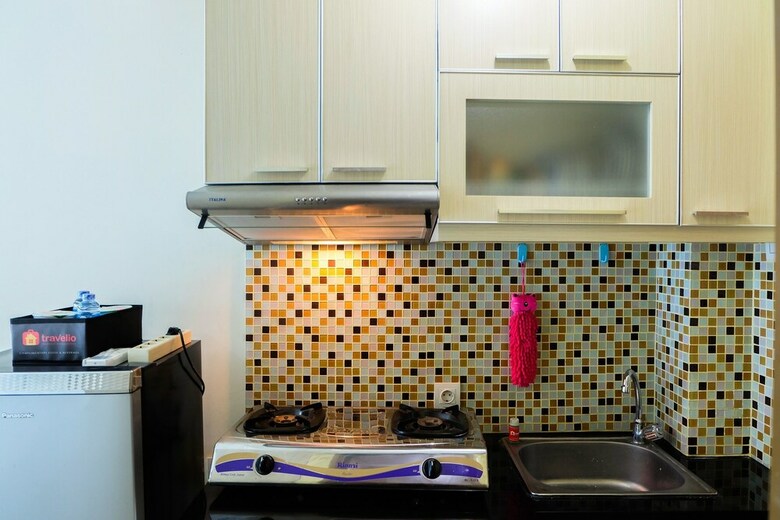 Cozy Studio Tifolia Apartment