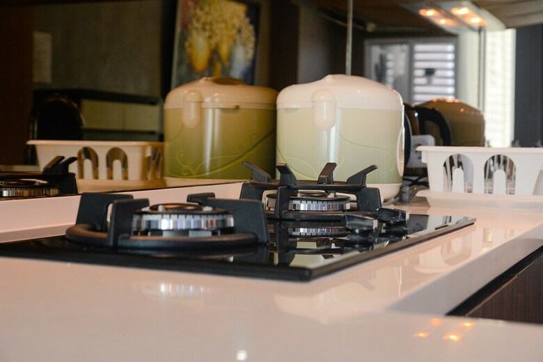 Homey And Elegant 2br Gallery West Apartment