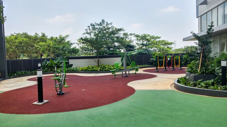Cozy Casa de Parco Studio Apartment Near Ice Bsd