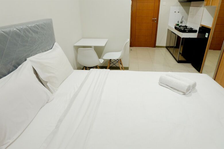 Cozy & Comfy Studio Gading Greenhill Apartment