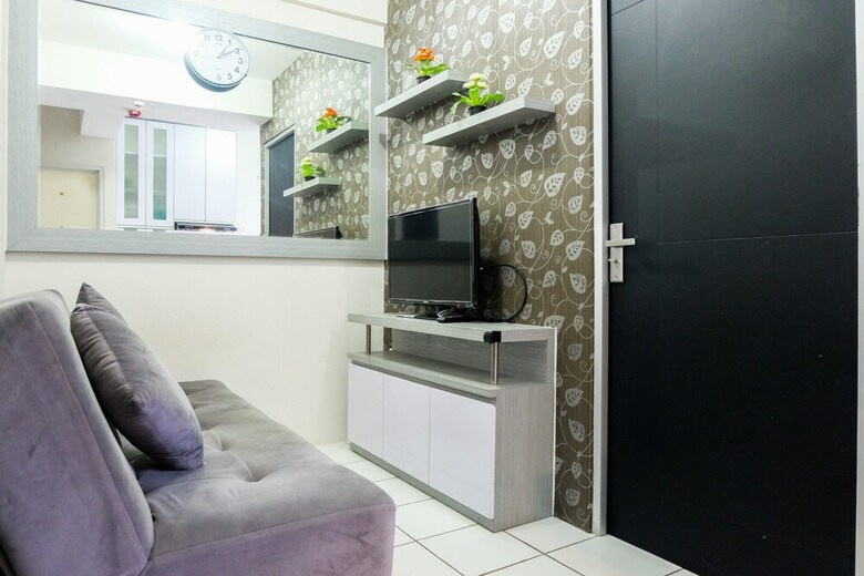 Minimalist 2br Pancoran Riverside Apartment