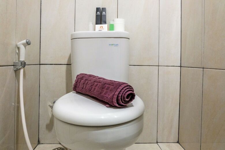Clean Studio Apartment At Grand Kamala Lagoon