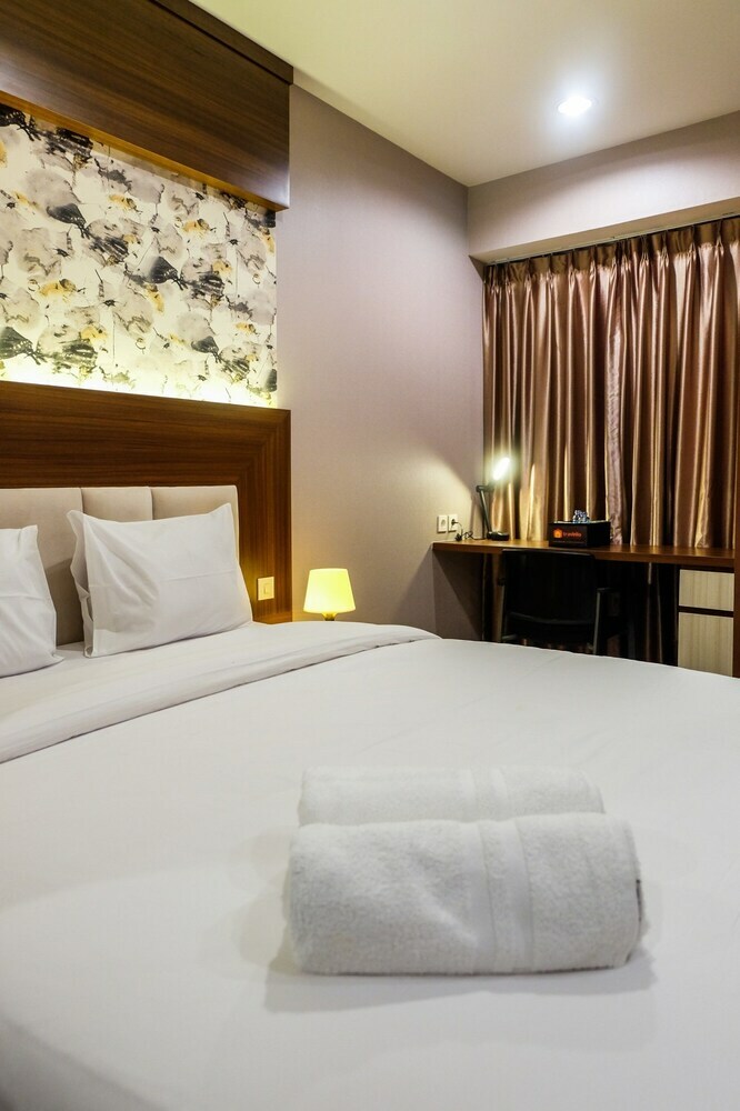 Clean Studio Apartment At Grand Kamala Lagoon