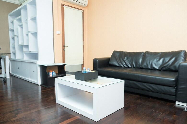 Spacious Studio Room At Majesty Apartment