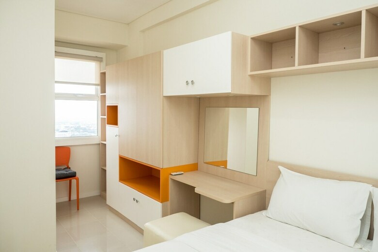 Relaxing 2br Apartment At Parahyangan Residence