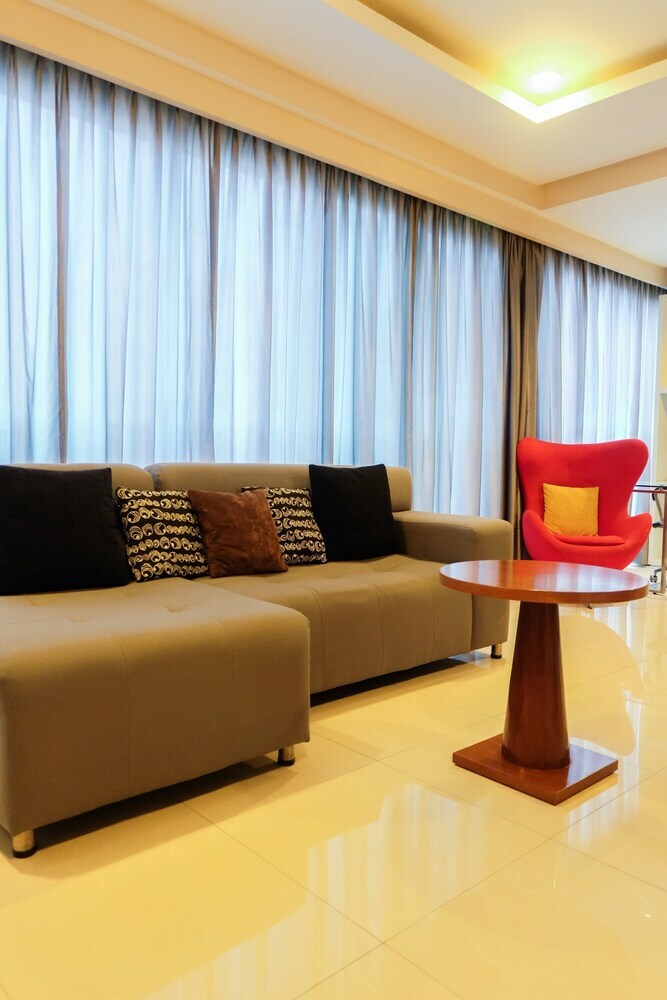 Spacious Studio Apartment The Mansion At Kemang