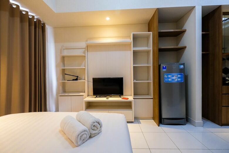 Homey And Tranquil Studio Casa de Parco Apartment