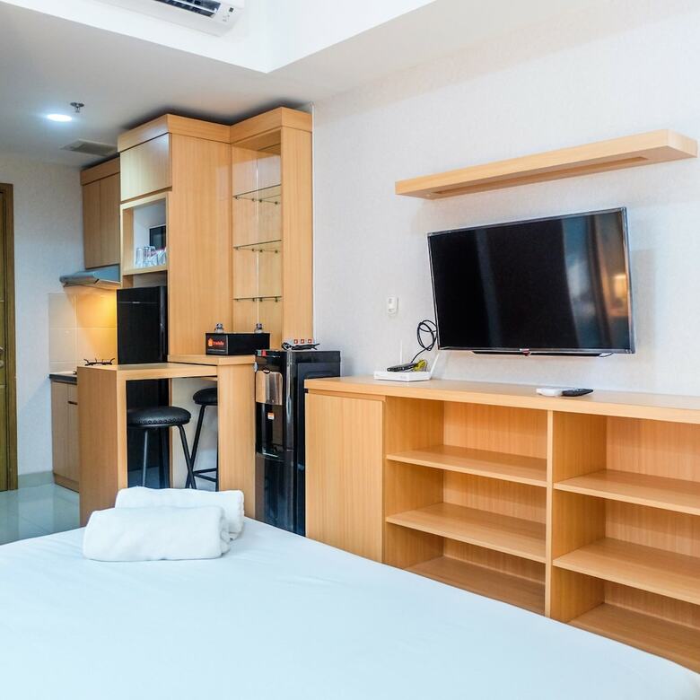 Luxurious Studio The Oasis Apartment