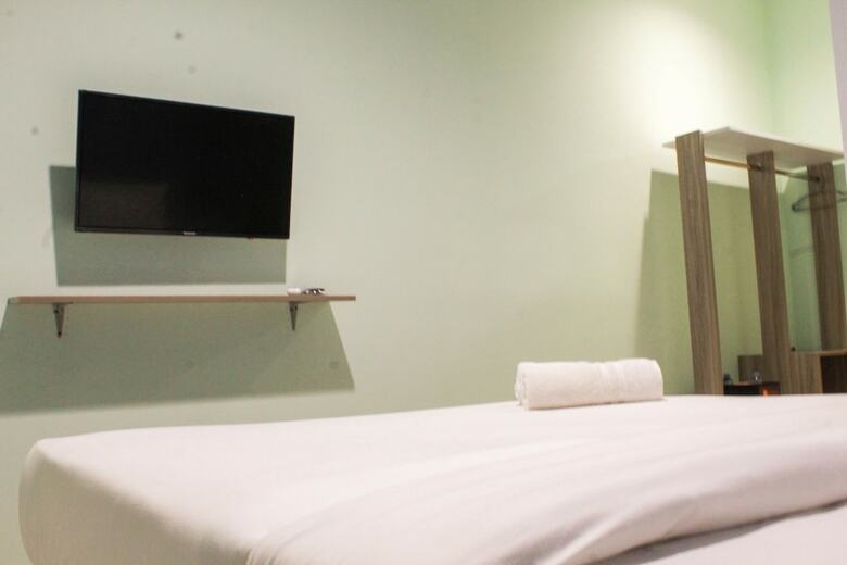Hotel Studio Guesthouse Way Seputih Luxury Near Central Park
