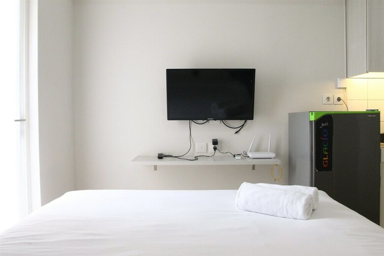 Furnished Studio Apartment @ The Springlake Summarecon
