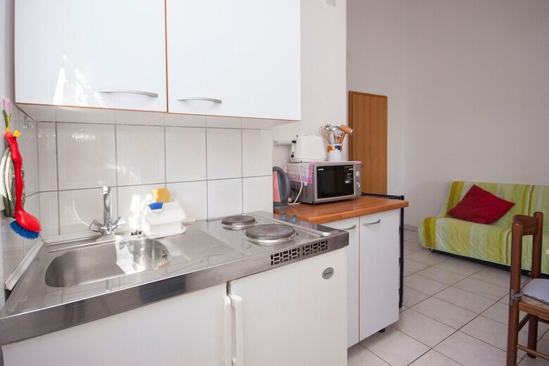 Apartments Maretic