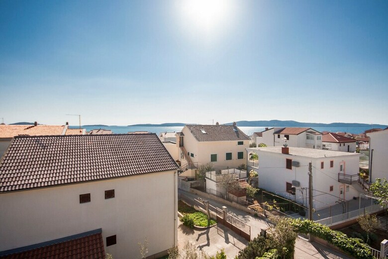 Apartments Maretic