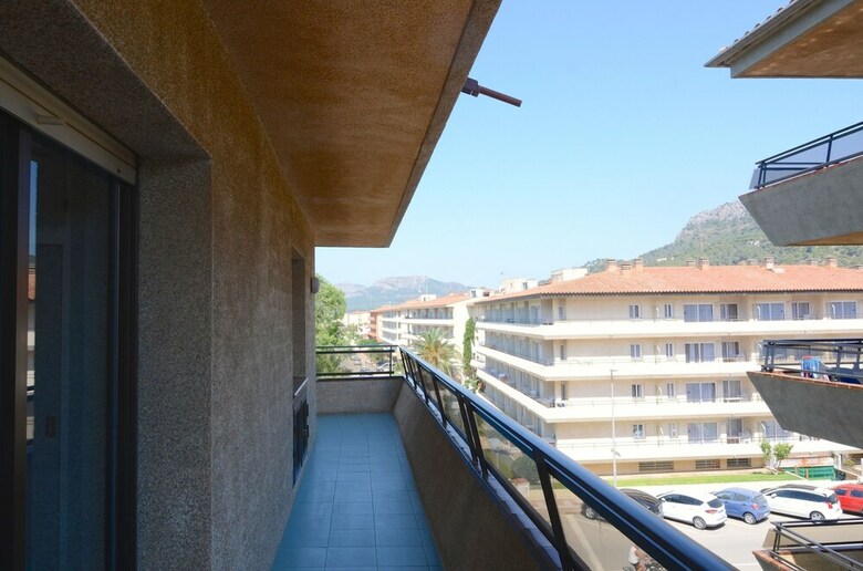 Apartamento La Pineda I 19 3-6