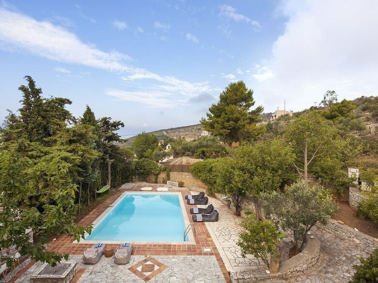 Luxurious Mani Peninsula Traditional Tower