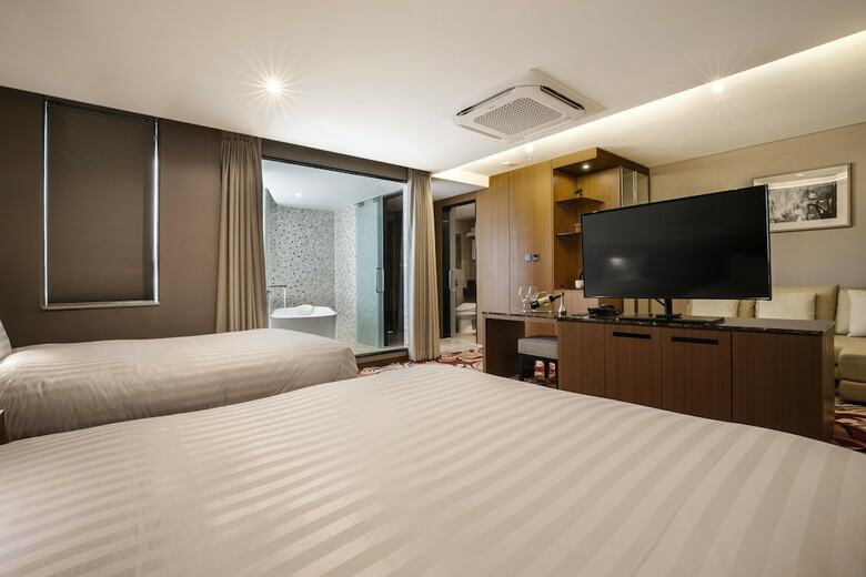 Hotel Kennystory Premium Jeju Yeondong