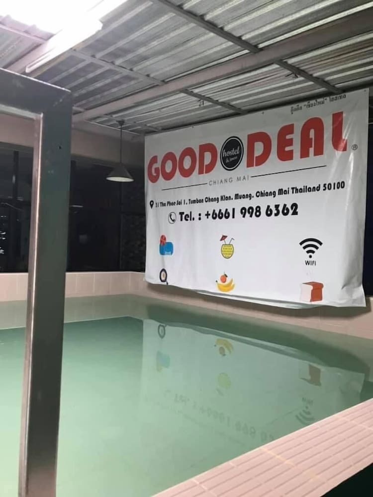 Hostal Good Deal Hostel