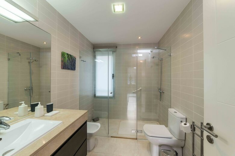 Lightbooking - Villa Salobre With Swimming Pool